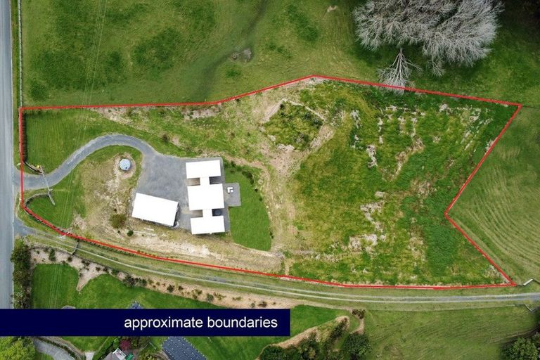 Photo of property in 69 Cemetery Road, Te Arai, Wellsford, 0975