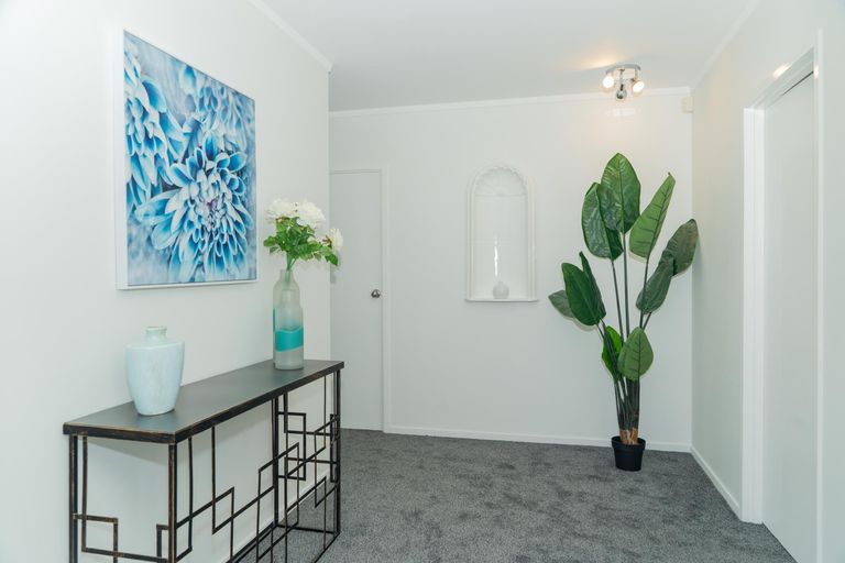 Photo of property in 41 Lawrence Crescent, Hillpark, Auckland, 2102