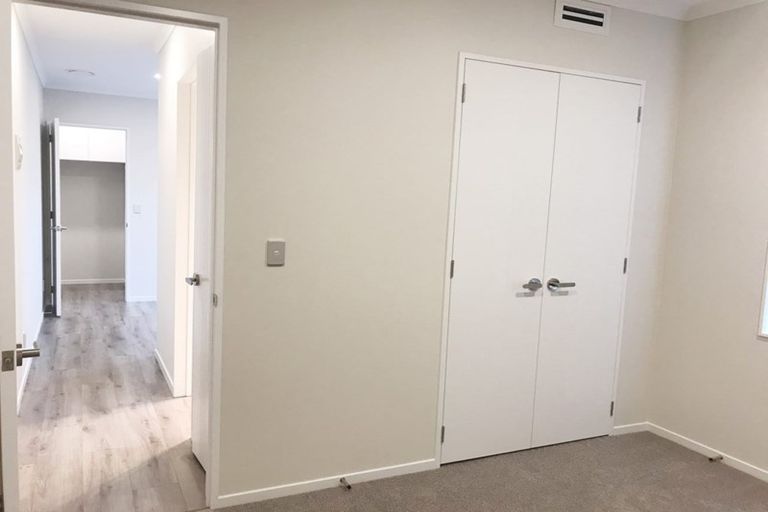 Photo of property in 17 Lime Hill Rise, Flat Bush, Auckland, 2019