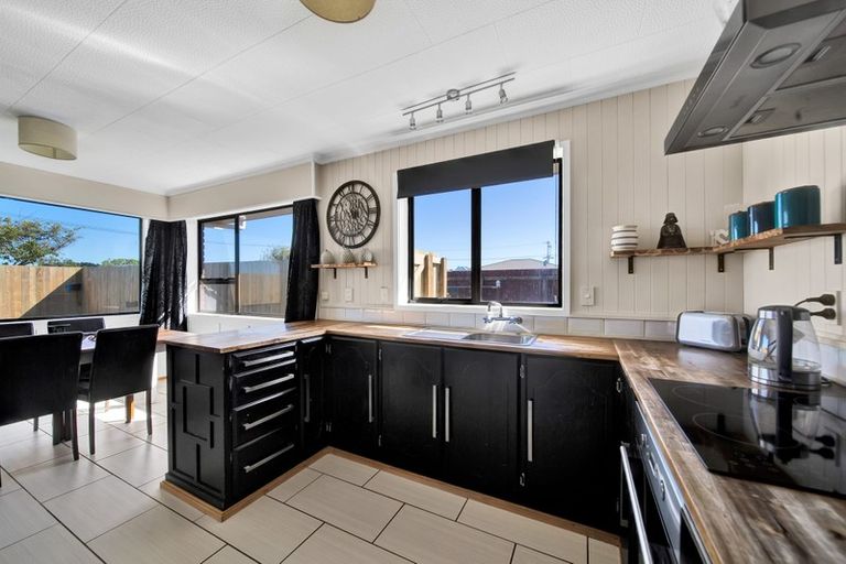 Photo of property in 27 Gore Street, Normanby, Hawera, 4614