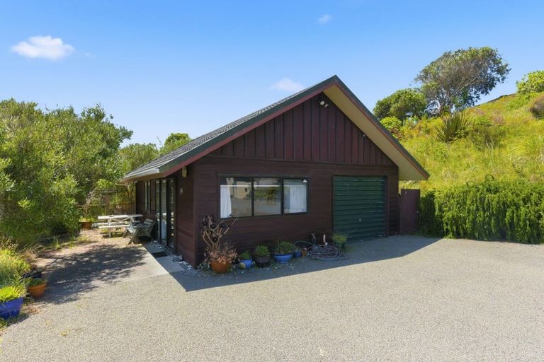 Photo of property in 234 Te Hapua Road, Te Horo, Otaki, 5581