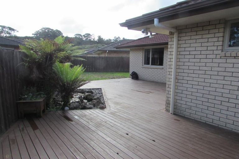 Photo of property in 60 South Kensington Way, Henderson, Auckland, 0612