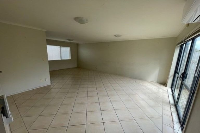 Photo of property in 59 Tiri Tiri Road, Birkdale, Auckland, 0626