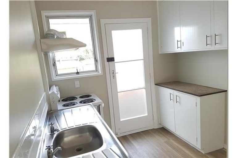 Photo of property in 2/93 Springfield Road, St Albans, Christchurch, 8014