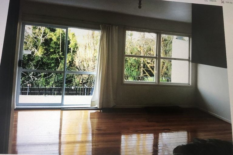 Photo of property in 60-62 Exmouth Road, Northcote, Auckland, 0627