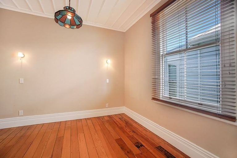 Photo of property in 6 Wellpark Avenue, Grey Lynn, Auckland, 1021
