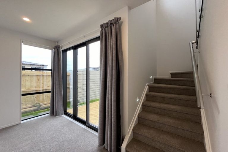 Photo of property in 20 Elegant Lane, Ranui, Auckland, 0612