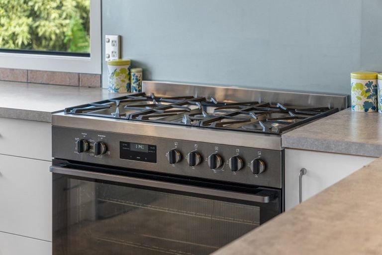 Photo of property in 9 Guernsey Place, Grandview Heights, Hamilton, 3200