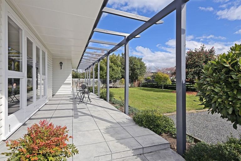 Photo of property in 27 Breadalbane Road, Havelock North, 4130