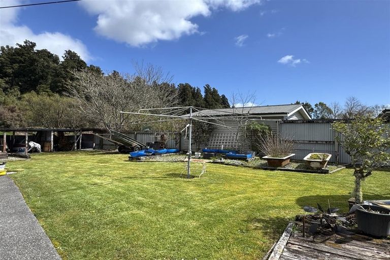 Photo of property in 59 Main Road, Harihari, 7884