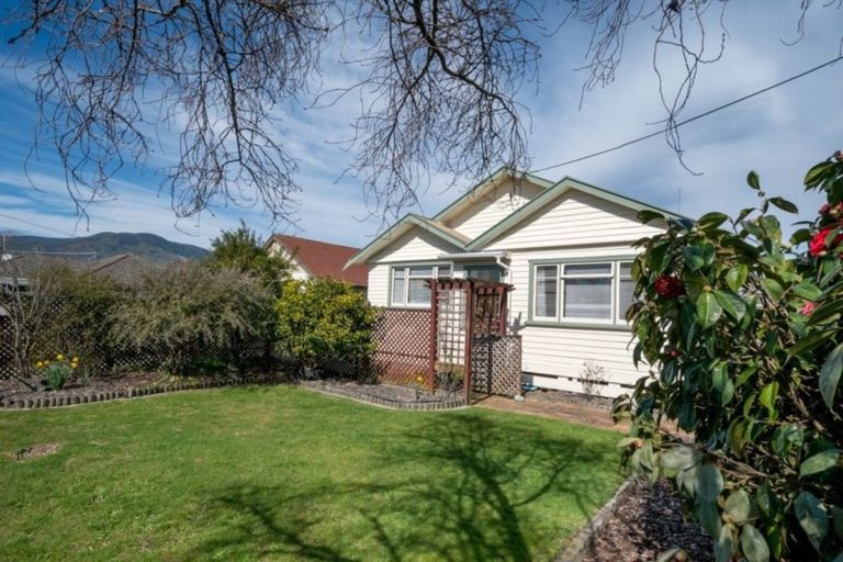 Photo of property in 1/91 Parkers Road, Tahunanui, Nelson, 7011