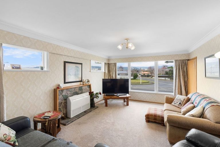 Photo of property in 1 Glen Street, Levin, 5510