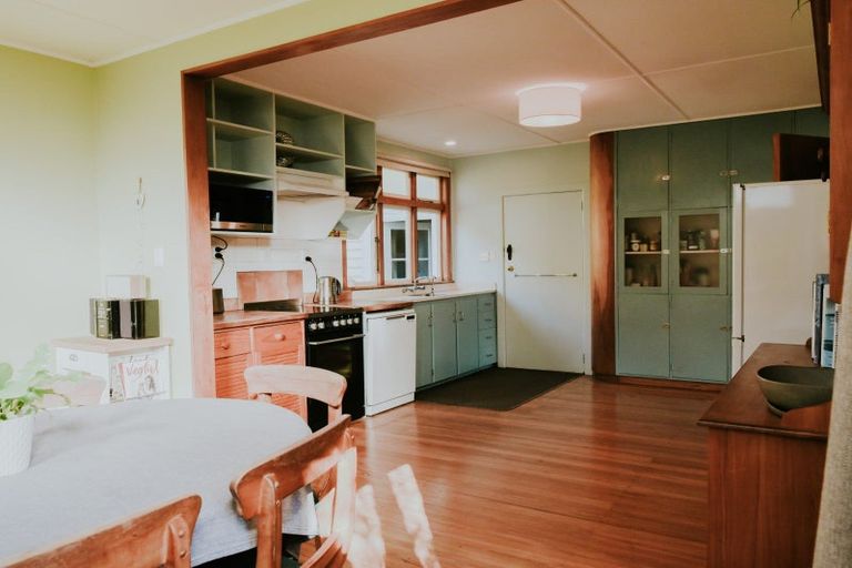 Photo of property in 45 Milton Terrace, Picton, 7220