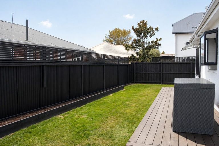 Photo of property in 1/40 Grimseys Road, Redwood, Christchurch, 8051