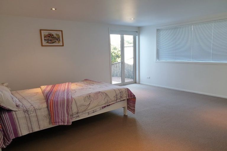 Photo of property in 72 Churchill Road, Murrays Bay, Auckland, 0630