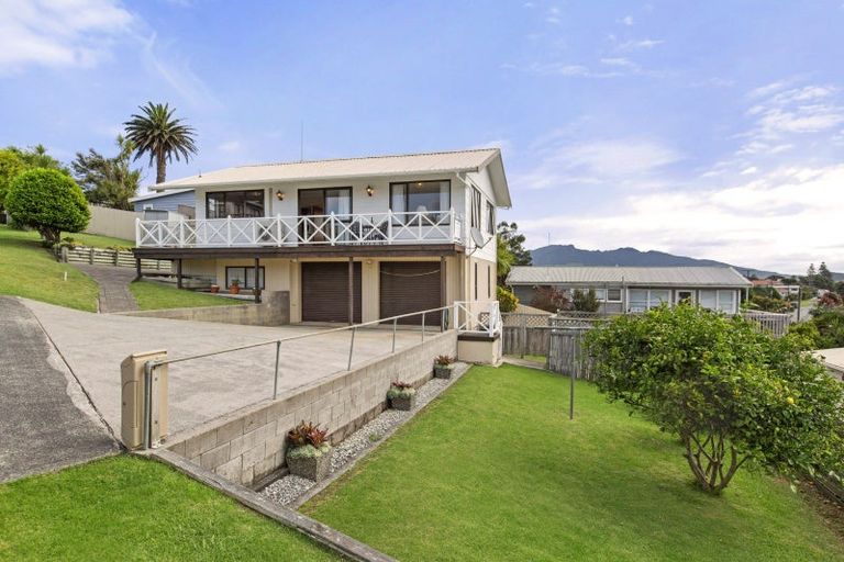 Photo of property in 51 Wallis Street, Raglan, 3225