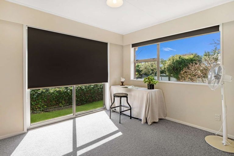 Photo of property in 1 Langley Avenue, Milson, Palmerston North, 4414