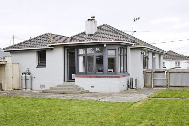Photo of property in 61 Stobo Street, Grasmere, Invercargill, 9810