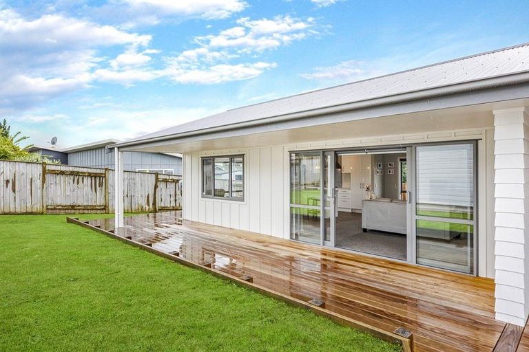 Photo of property in 24 Poplar Grove, Feilding, 4702