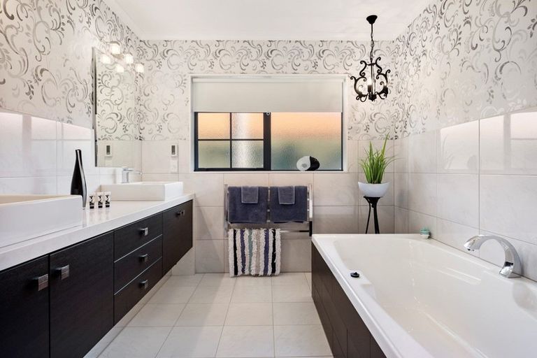 Photo of property in 96 Sovereign Drive, Papamoa Beach, Papamoa, 3118