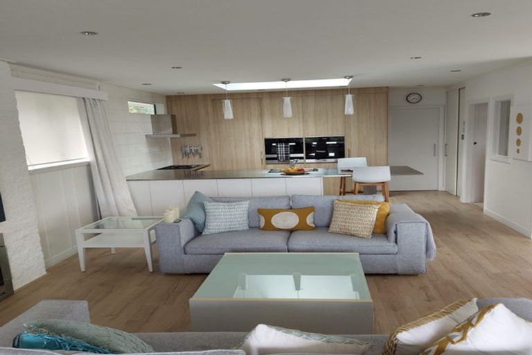 Photo of property in 27 Hona Street, Waikanae Beach, Waikanae, 5036