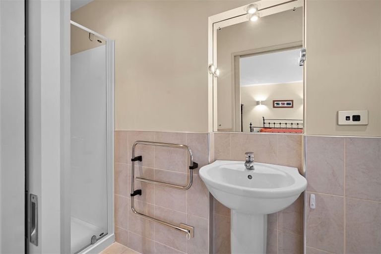 Photo of property in 12 Chateau Drive, Burnside, Christchurch, 8053