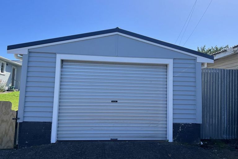 Photo of property in 53 Mould Street, Waitara, 4320