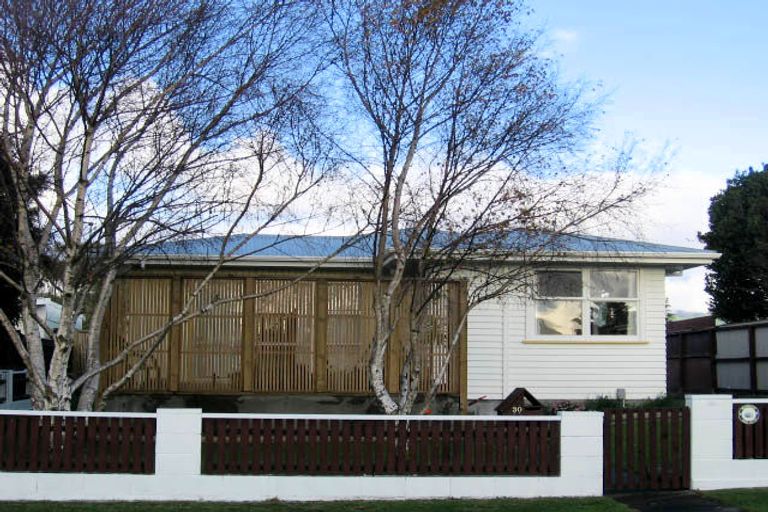 Photo of property in 30 Walton Road, Paraparaumu Beach, Paraparaumu, 5032