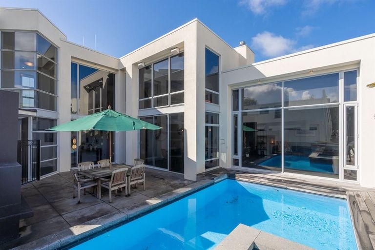 Photo of property in 169a Lake Crescent, Hamilton Lake, Hamilton, 3204