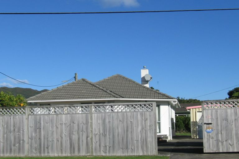 Photo of property in 12 Derwent Lee Grove, Epuni, Lower Hutt, 5011