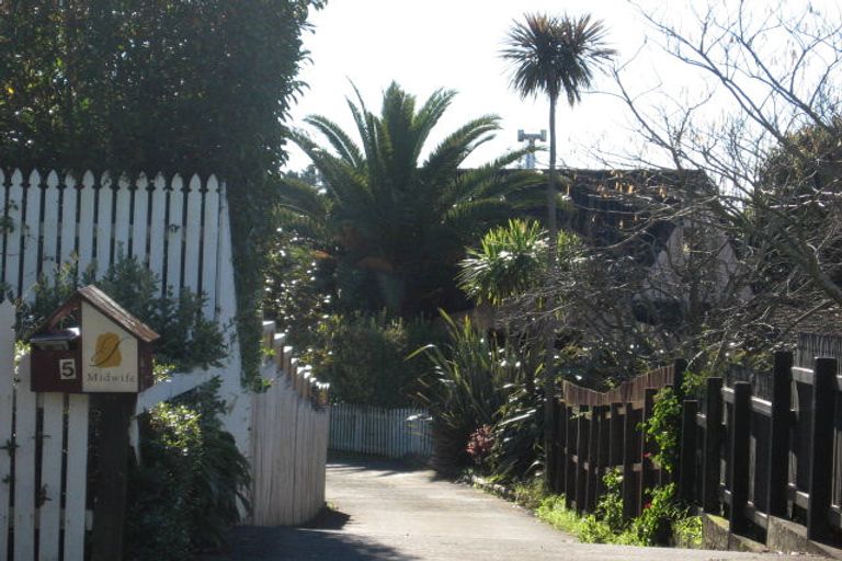 Photo of property in 5 Balmore Place, Wattle Downs, Auckland, 2103