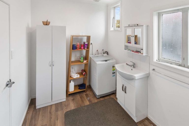 Photo of property in 90 Hinau Street, Castlecliff, Whanganui, 4501