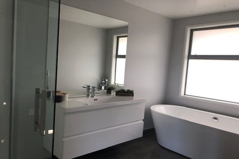 Photo of property in 72a The Boulevard, Papamoa Beach, Papamoa, 3118