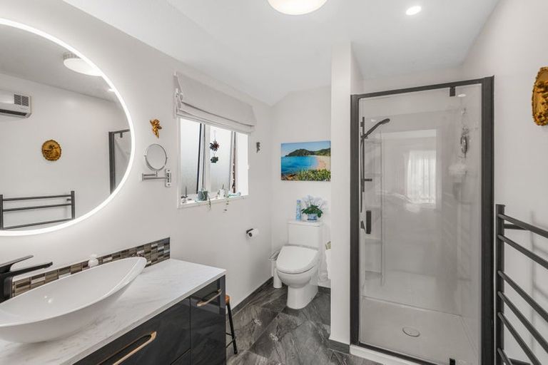 Photo of property in 18 Claverley Gardens, Avonhead, Christchurch, 8042