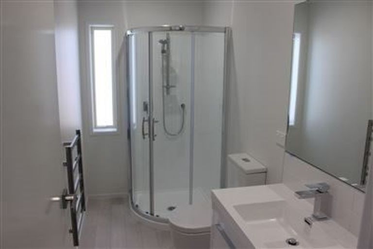 Photo of property in 44b Edward Avenue, Orewa, 0931