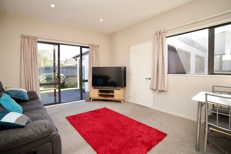 Photo of property in 3/49 Charles Street, Waltham, Christchurch, 8011