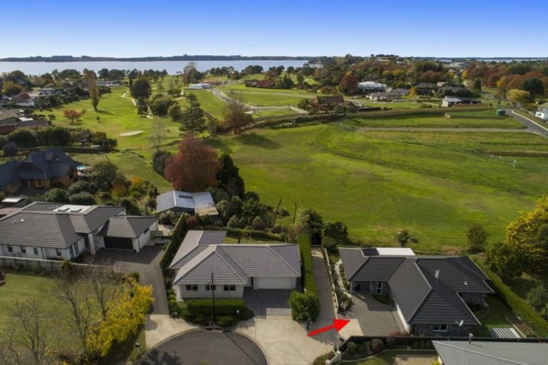 Photo of property in 18 Tranquil Grove, Omokoroa, 3114