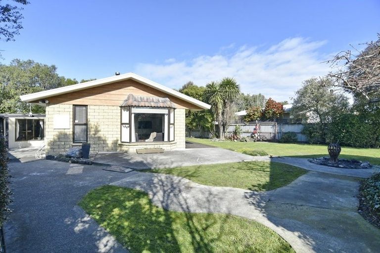 Photo of property in 13 Newnham Street, Rangiora, 7400