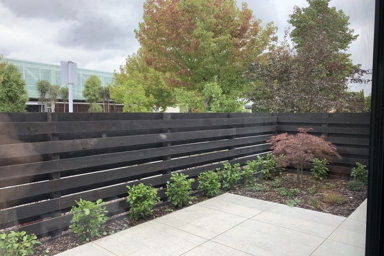 Photo of property in 60 Creyke Road, Ilam, Christchurch, 8041