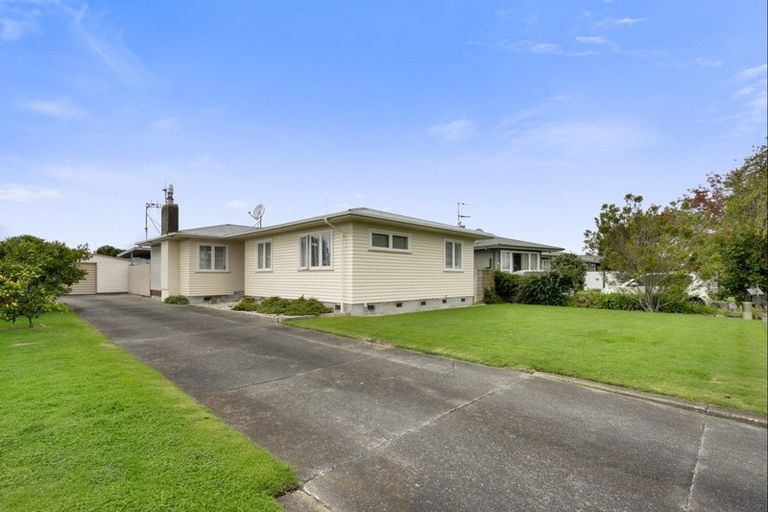 Photo of property in 31 Downing Avenue, Pirimai, Napier, 4112