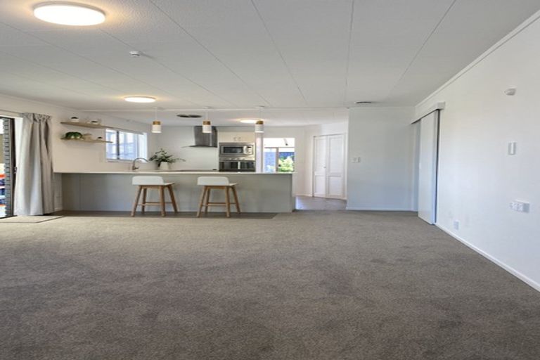 Photo of property in 7a Nathan Avenue, Paraparaumu Beach, Paraparaumu, 5032
