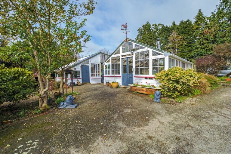 Photo of property in 96 Alfredton Road, Eketahuna, 4900