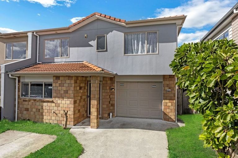 Photo of property in 13 Bushpark Place, Flat Bush, Auckland, 2016