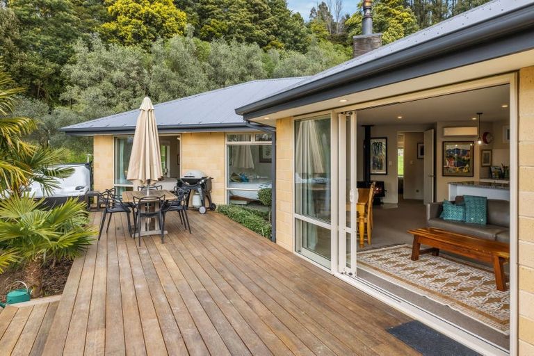 Photo of property in 5518 Christchurch Akaroa Road, French Farm, 7582