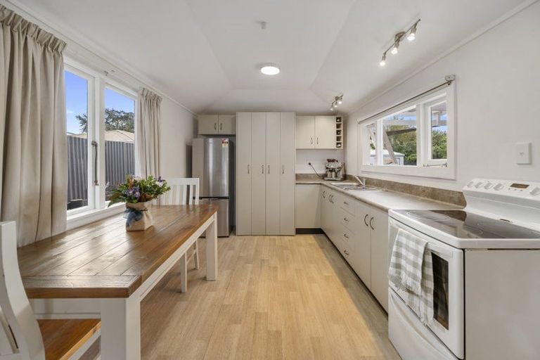 Photo of property in 517 Main North Road, Bay View, Napier, 4104