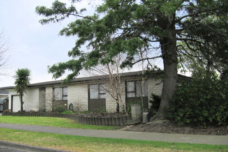 Photo of property in 16 Glamorgan Avenue, Tamatea, Napier, 4112