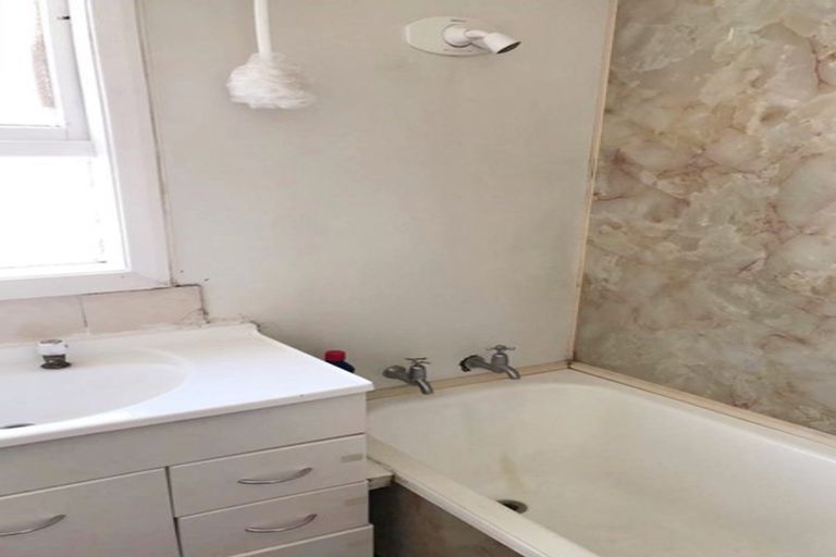 Photo of property in 9 Campbell Street, Frankton, Hamilton, 3204