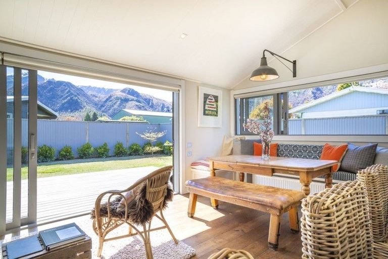 Photo of property in 7 Thomson Street, Arrowtown, 9302