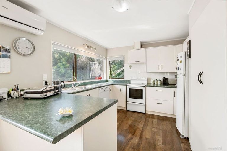 Photo of property in 23 Bluewater Place, Wattle Downs, Auckland, 2103