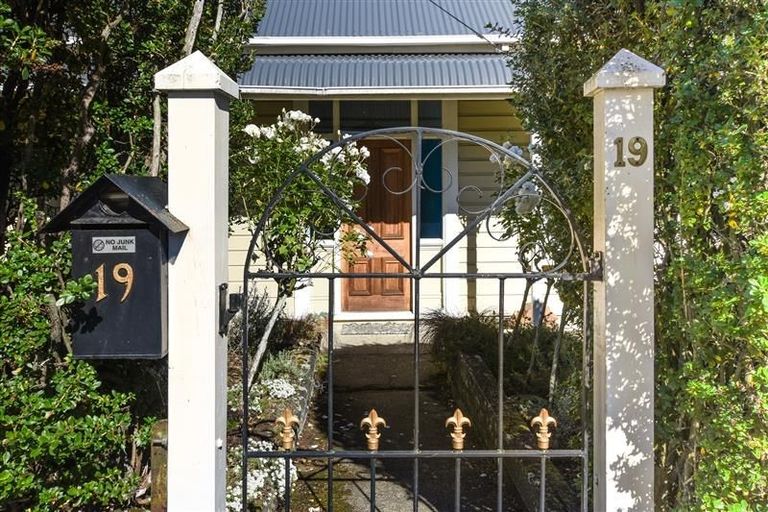 Photo of property in 19 Lynn Street, Maori Hill, Dunedin, 9010